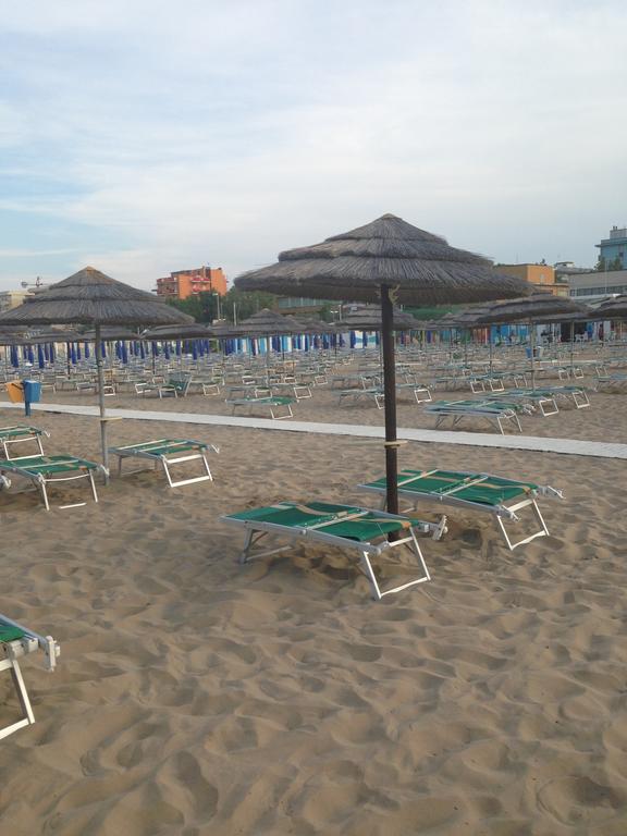 Hotel Santiago Rimini Exterior photo